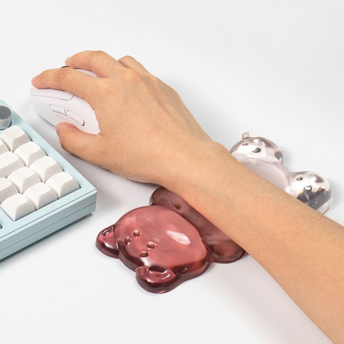Gaming Keyboard No Number Pad - Cute Bear Shape Wrist Rest Transparent